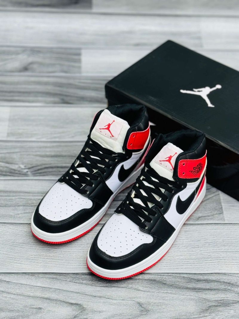 NKE Air Jordan 1 - Image 4