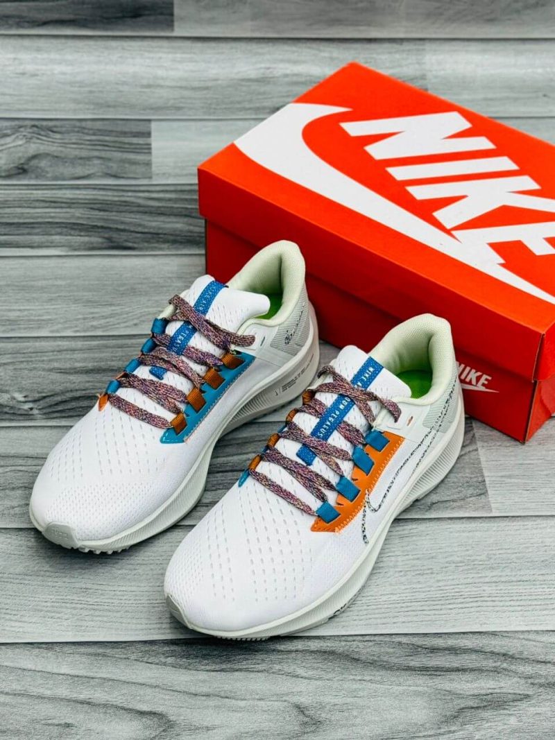 NKE Air Zoom Pegasus 38 - Image 9