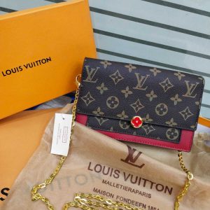 Louis Vuitton Premium Quality Bag with Stylish Chain in Pakistan